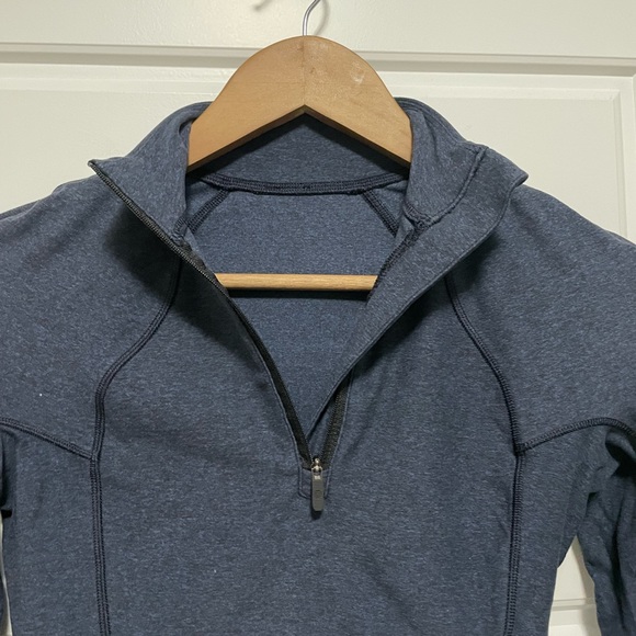 IT'S RULU RUN CROPPED HALF-ZIP

Heathered True Navy/Black - Picture 6 of 7